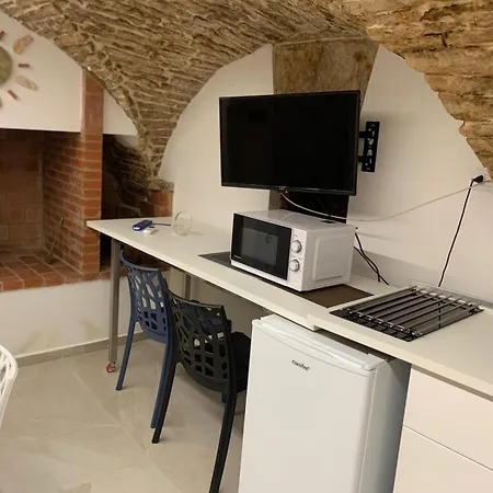 La Grotta Pensión 3*